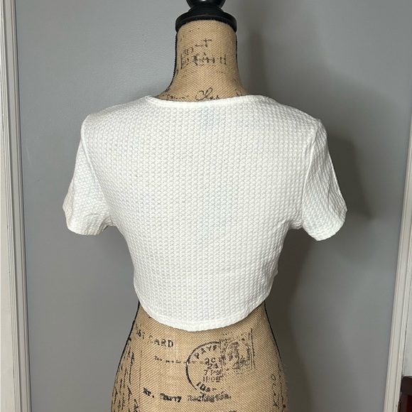 Shein crop top - Picture 2 of 2